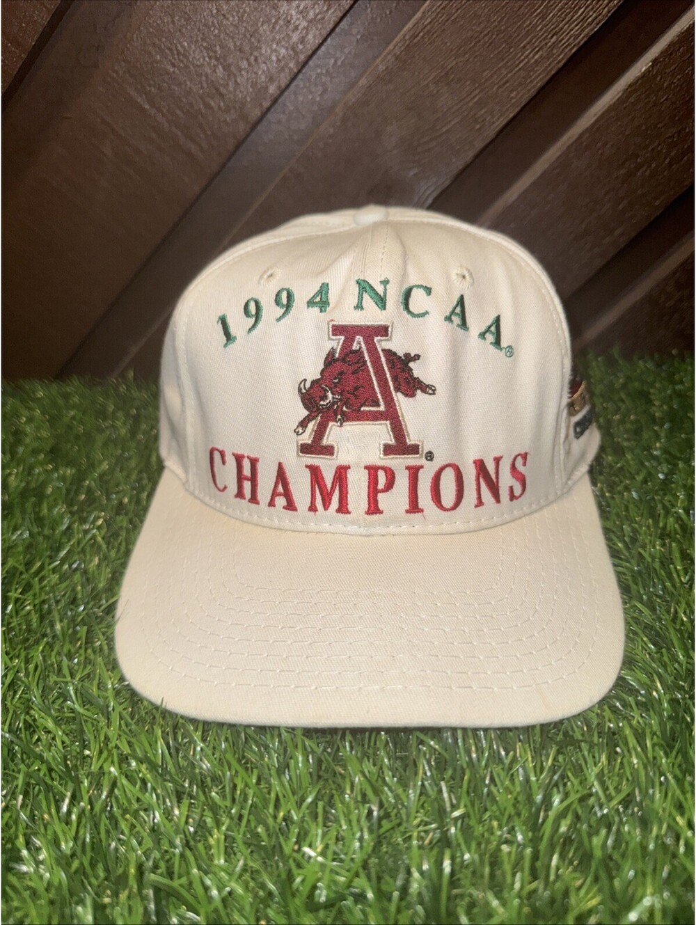 Starter Arkansas Razorbacks 1994 NCAA Final Four Champions White Snapback Hat